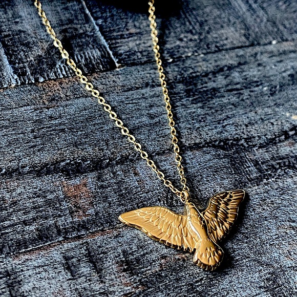 Anthropologie Jewelry - NEW Flying Dove Pendant Necklace